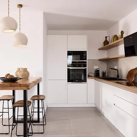 Dot Milos * アダマス