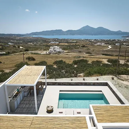 Dot Milos * Adamantas (Milos)