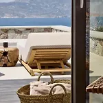 Apartment Dot Milos *