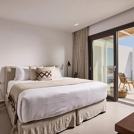 Dot Milos Adamantas (Milos)