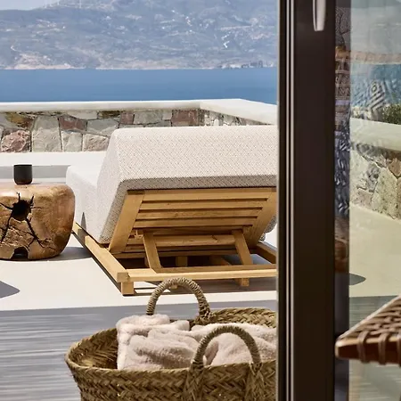 Apartment Dot Milos *