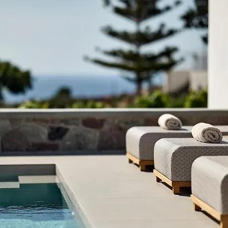 Dot Milos Adamantas (Milos)