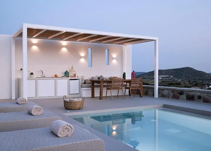 Dot Milos * Adamantas (Milos)