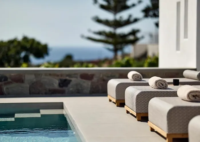 Dot Milos Adamantas (Milos)